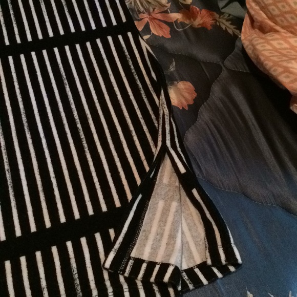 Striped dress - Picture 4 of 5